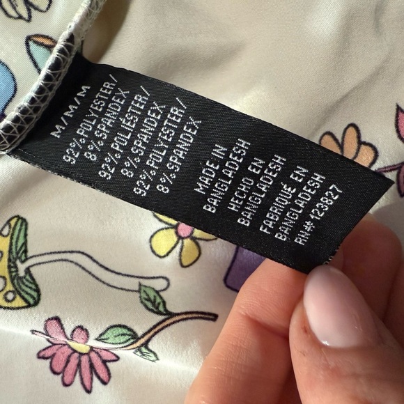 Fresh Prints of Bel Air Multicolor Mushroom Print Button Up Short Sleeve NWT - Picture 10 of 13